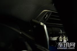 东风标致-标致5008-380THP 7座精英版