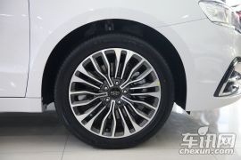 吉利汽车-博瑞-1.8T 自动尊贵型