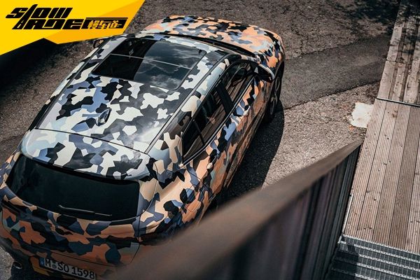 宝马X2迷彩涂装亮相巴黎 接近概念车造型