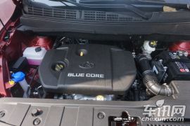 长安汽车-欧尚A800-1.6L 手动豪华型  ￥7.59