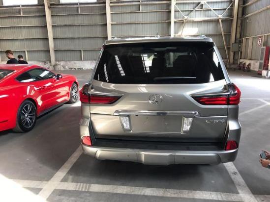 17款雷克萨斯LX570 特价促销凌志回馈让利