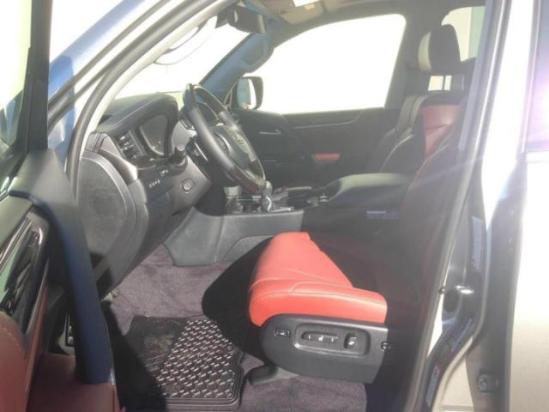 17款雷克萨斯LX570顶配现车8座免消费税