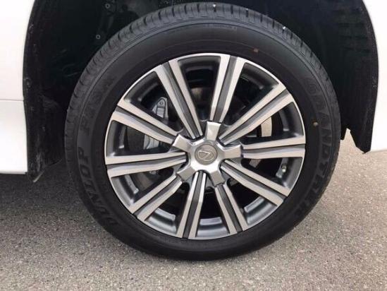 新款雷克萨斯LX570 平行进口尽享高品质