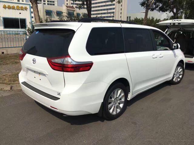 17款丰田塞纳全智能舒适性越野津港特惠售