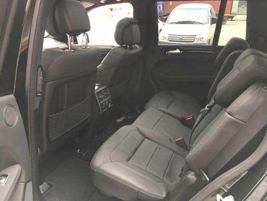 奔驰GLS450强调舒适性全尺寸SUV加版七座尺寸参数介绍