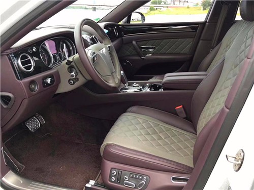 2017款欧规宾利飞驰V8S平行进口飞跃天际