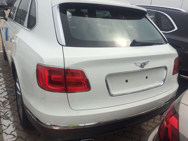 宾利添越高端现车多重好礼 顶级工艺促销