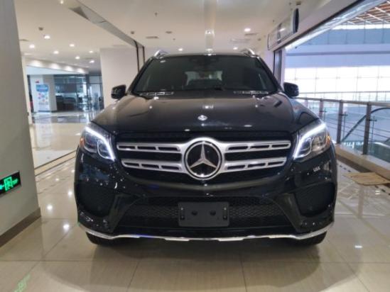 18款奔驰GLS450AMG加版底价促销万元优惠