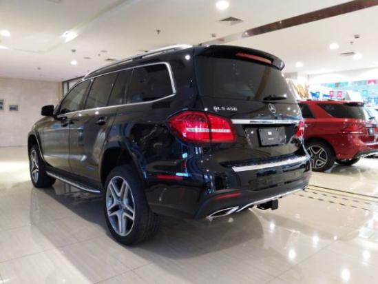 18款奔驰GLS450AMG加版底价促销万元优惠