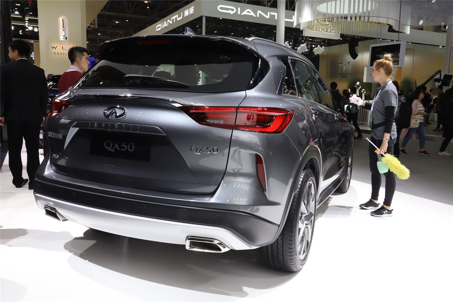 北京车展实拍：全新东风英菲尼迪QX50首发