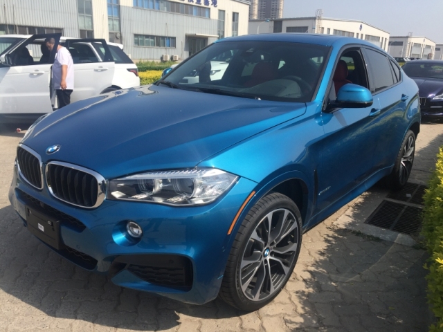 2018款宝马X6M运动降价 超强马力评测实车