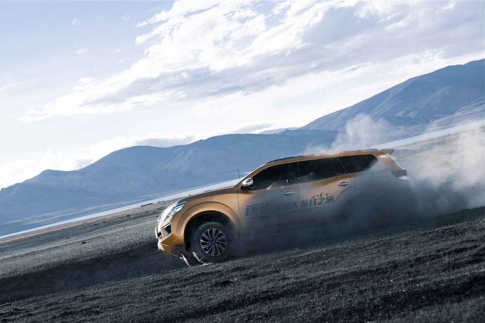 途达携国家地理杂志 纵横中国峰雪天际线