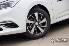 长安汽车-逸动DT-1.6L 手动尊享型