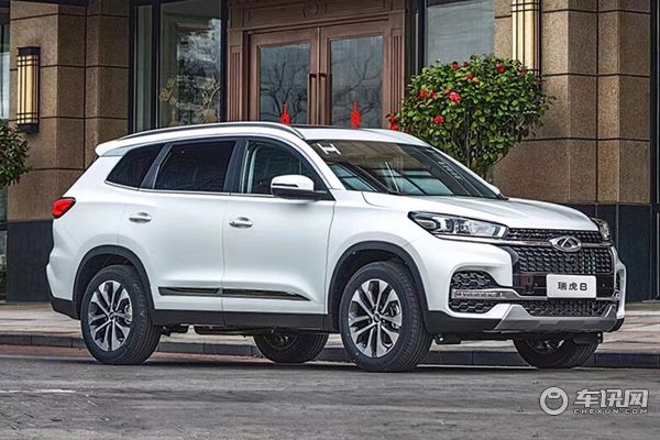 武汉奇瑞瑞虎8综合优惠1万元 现车足颜色全