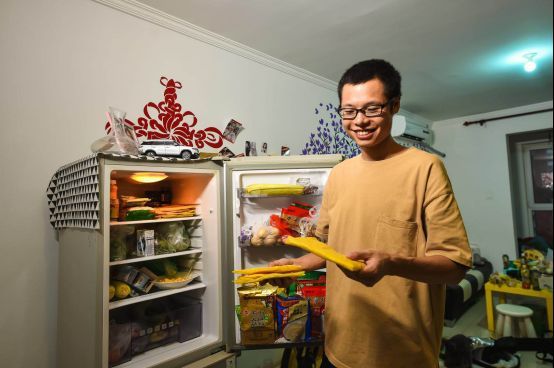 异乡青年志 ▏夏林的24小时            