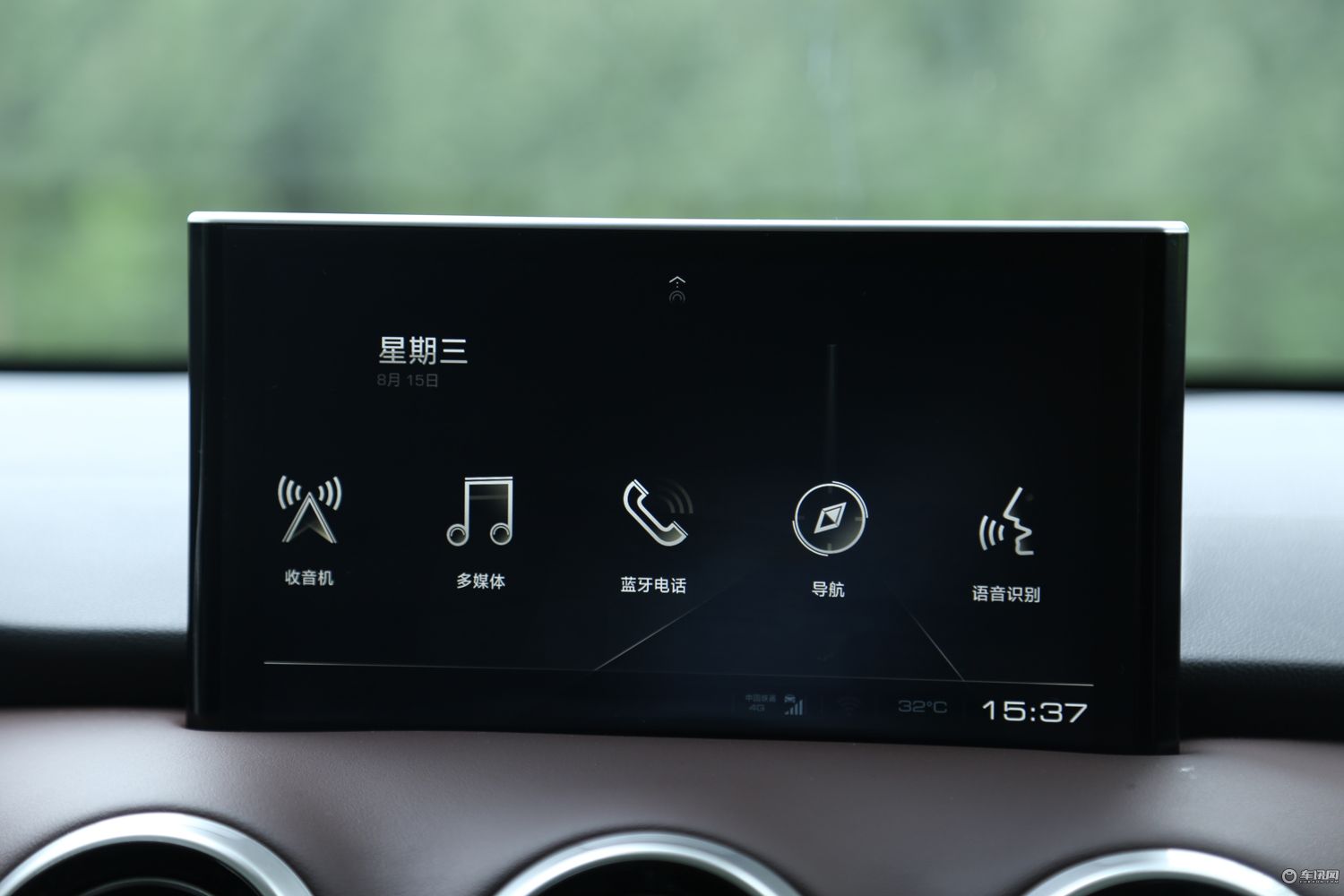 将安全武装到“牙齿” 试驾体验WEY VV6