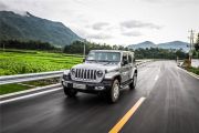 Jeep(进口)-牧马人-2.0T Sahara四门版