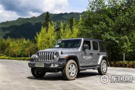 Jeep(进口)-牧马人-2.0T Sahara四门版