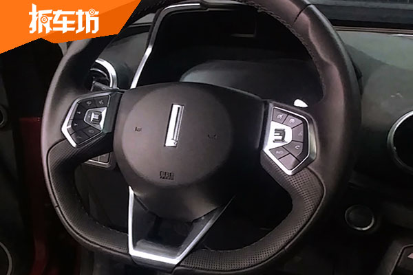 WEY VV5四驱旗舰版 皮质多功能方向盘触感好