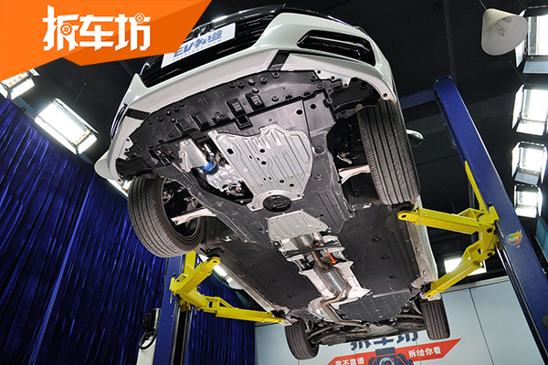 十足技术宅 十代雅阁混动顶配底盘防护解析
