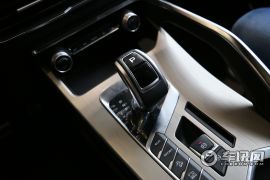 吉利汽车-缤越-运动款 260T DCT Battle