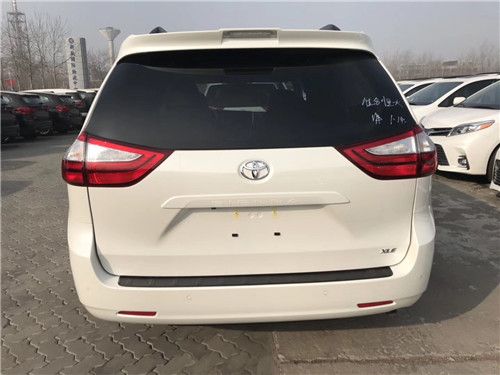 19款塞纳全系到港颜色齐全 商务家用首选