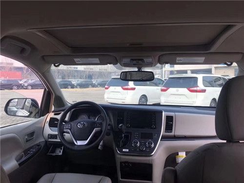 19款塞纳全系到港颜色齐全 商务家用首选