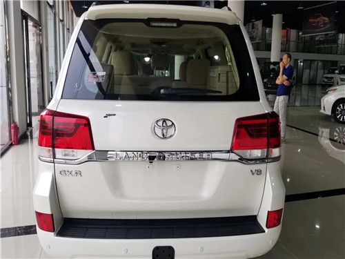 19款丰田酷路泽5700 全新款陆巡底价促销