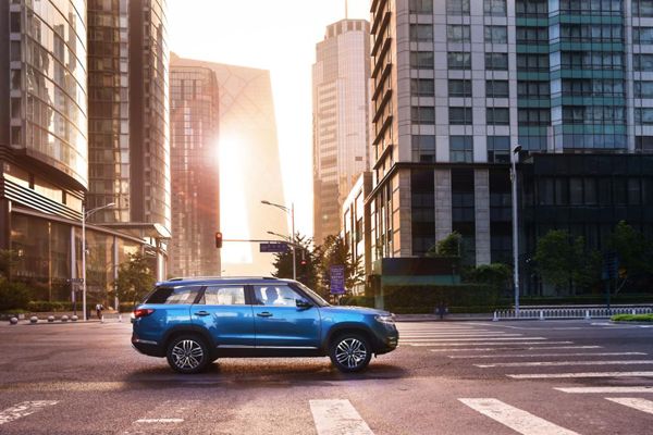 《都挺好》明成追妻未遂 只因买的车不对？