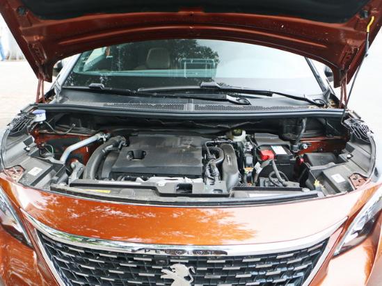 东风标致 380THP 发动机舱