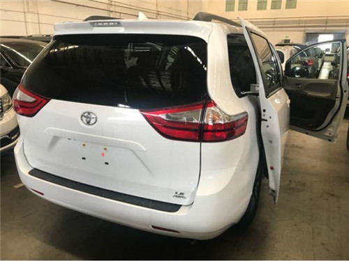 2019款丰田塞纳价格7座商务首选4驱现车