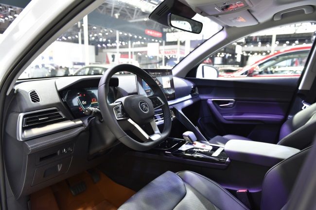 敢为更赞！ 大五座SUV宋Pro亮相重庆车展