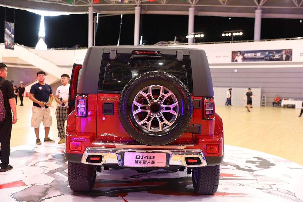 双面ORV BJ40城市猎人版  跨界搏击 打造都市泛越野另类新时尚