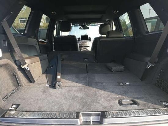 2019款奔驰GLS450 LED鹰眼大灯气场十足