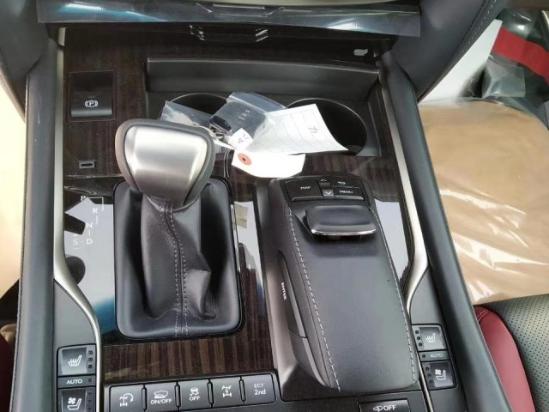 19款雷克萨斯LX570 顶级SUV典型之作...