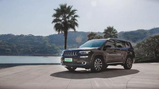 谁都有第一次“触电”的时候,试驾全新 Jeep指挥官PHEV