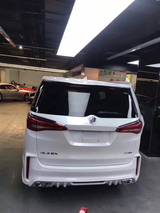 别克GL8改装报价 天津港雅典娜成交价  