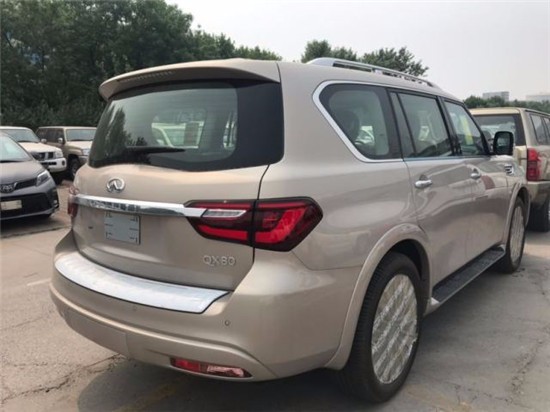 2019新款英菲尼迪QX80 俭华驾驭 马力实手