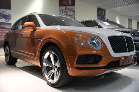 2019款宾利添越双拼外观V8汽油 4.0价格