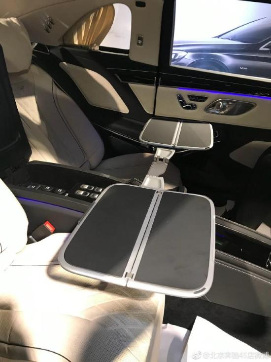 更是“稀有动物”2020款奔驰普尔曼S680