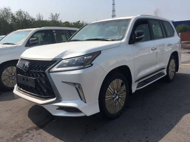 2019款雷克萨斯lx570七座全尺寸越野车