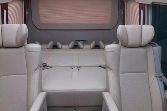 丰田考斯特12座车载娱乐可4张航空座椅 