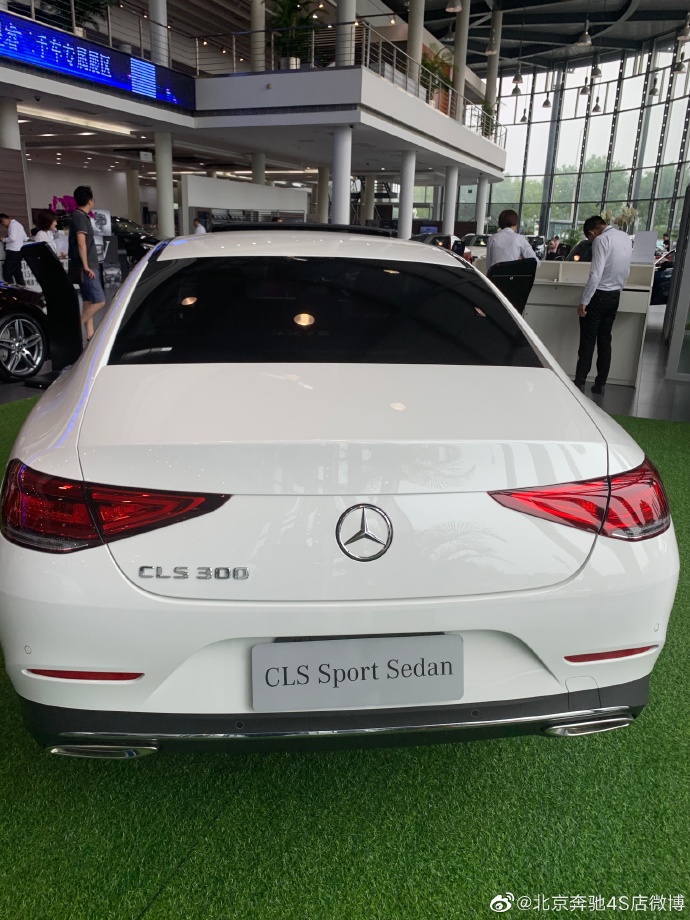 舒适性灵活性操控2020款奔跑CLS300 350