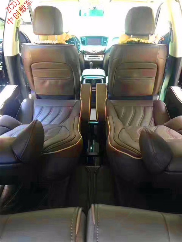 英菲尼迪QX80改装中排航空座椅真实图片
