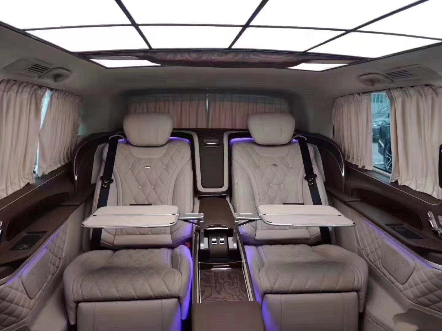 奔驰迈巴赫四座商务车 让商务合作亲切自然