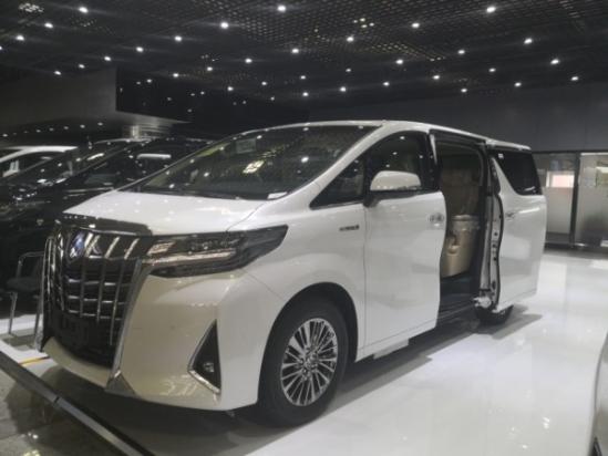丰田埃尔法商务现车 12月份提车最实惠.