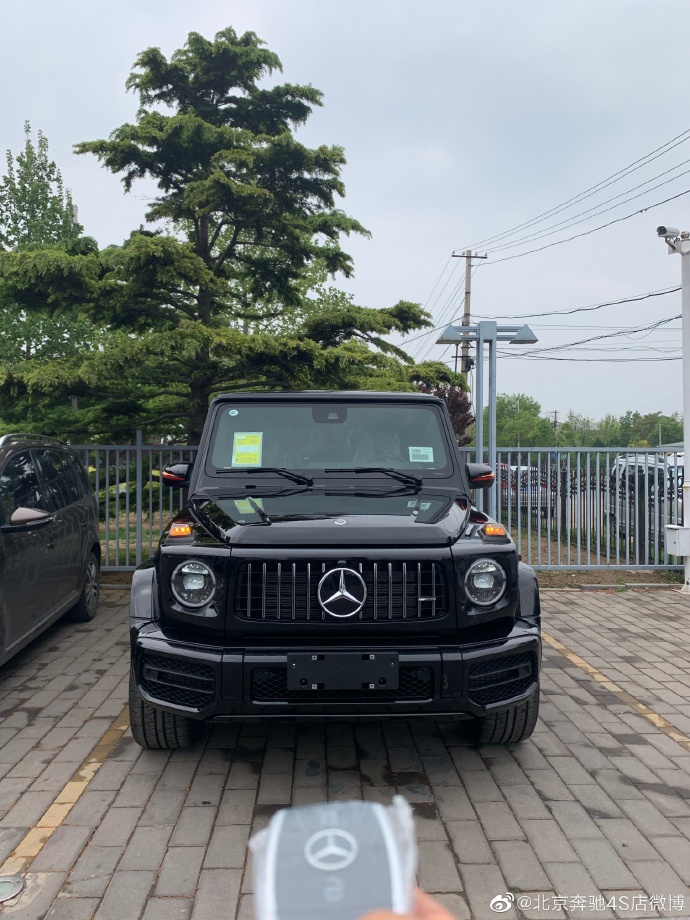 更多宠爱的目光 北进口奔驰G63AMG     