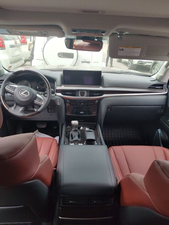 19款雷克萨斯LX570报价散发越野领袖魅力