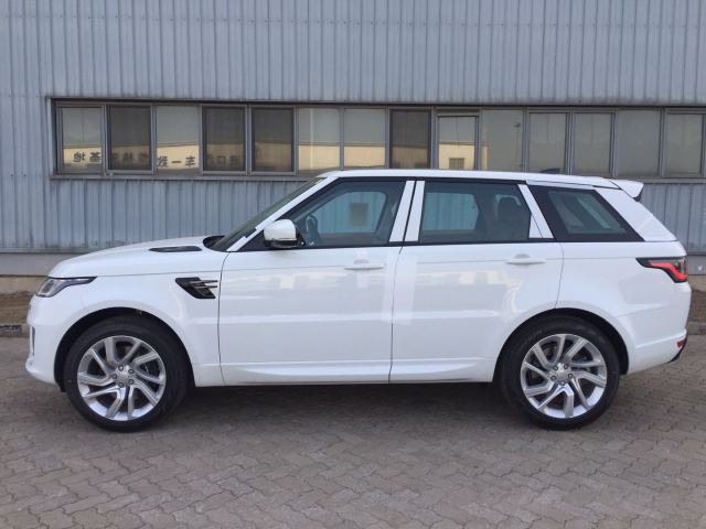 2020款路虎揽胜运动柴油版续航时间高升