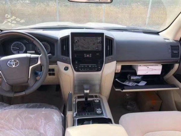 19款酷路泽4000大灯清洗版 最后三台好价